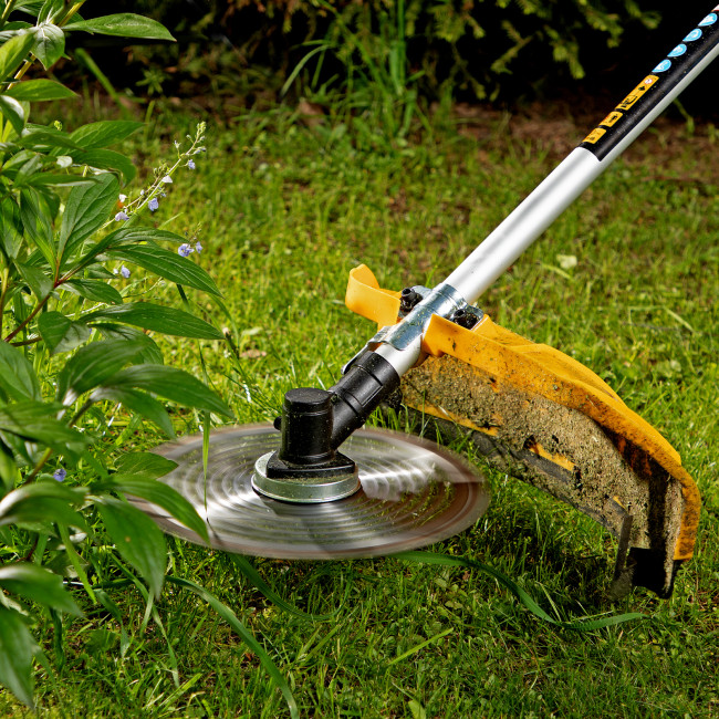 Триммер бензиновый DTL-52, 52 см3, неразъемная штанга, состоит из 2 частей Denzel в Казани