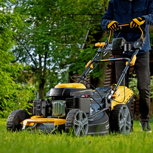 Газонокосилка бензиновая GLD-520SP-VE, 196 см3, ширина 52 см, привод, вариатор, электрический старт, 60 л Denzel в Казани