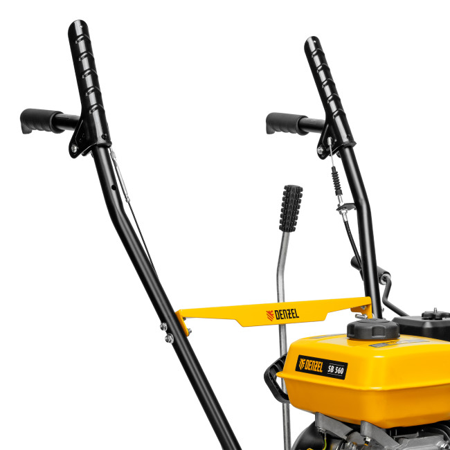 Бензиновая снегоуборочная машина SB 560, 212 cc, ручной старт Denzel в Казани Бензиновая снегоуборочная машина SB 560, 212 cc, ручной старт Denzel в Казани