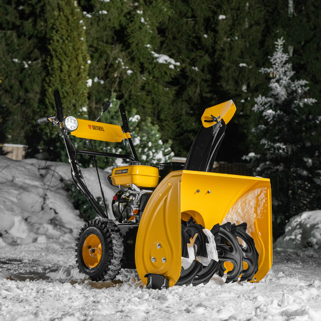 Бензиновая снегоуборочная машина SBM 610, 212 cc, ручной старт, фара Denzel в Казани