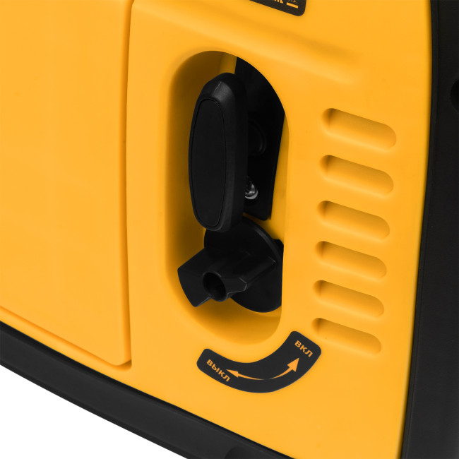 Генератор инверторный GT-2200iS, 2.2 кВт, 230 В, бак 4 л, закрытый корпус, ручной старт Denzel в Казани