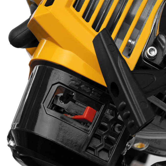 Триммер бензиновый DTS-52, 52 см3, неразъемная штанга, состоит из 2 частей Denzel в Казани