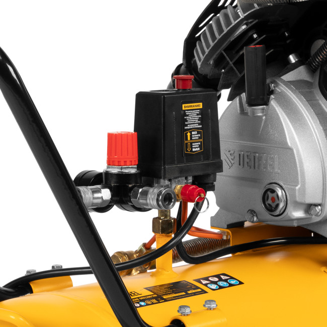 Компрессор воздушный DKV2200/100, Х-PRO 2.2 кВт, 400 л/мин, 100л Denzel в Казани