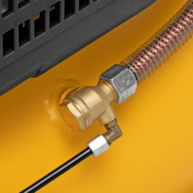 Компрессор воздушный рем. привод BCI 2200/100, 2,2 кВт, 100 литров, 420 л/мин Denzel в Казани