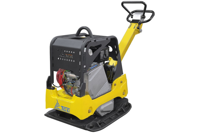 Виброплита реверсивная TSS-CP-320 (гидравлический привод, электростарт, АКБ) в Казани