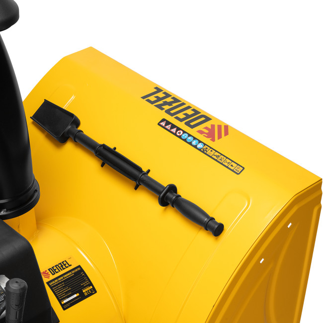 Бензиновая снегоуборочная машина SBM 610DT PRO, 212cc, гусеницы, эл.старт, блок. дифф. Denzel в Казани Бензиновая снегоуборочная машина SBM 610DT PRO, 212cc, гусеницы, эл.старт, блок. дифф. Denzel в Казани