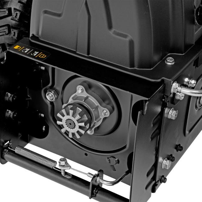 Гибридная снегоуборочная машина с функц. подметания SWB-600, 212 сс, руч. старт, 2 насадки Denzel в Казани