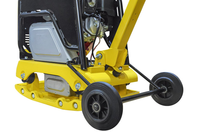 Виброплита реверсивная TSS-CP-240  (гидравлический привод) в Казани