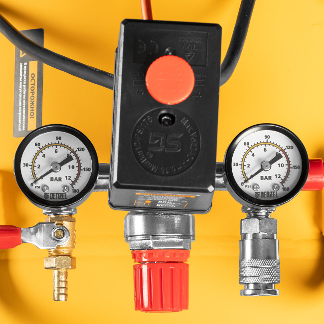 Компрессор воздушный BCV2200/100, ременный привод, 2.2 кВт, 100 литров, 370 л/мин Denzel в Казани