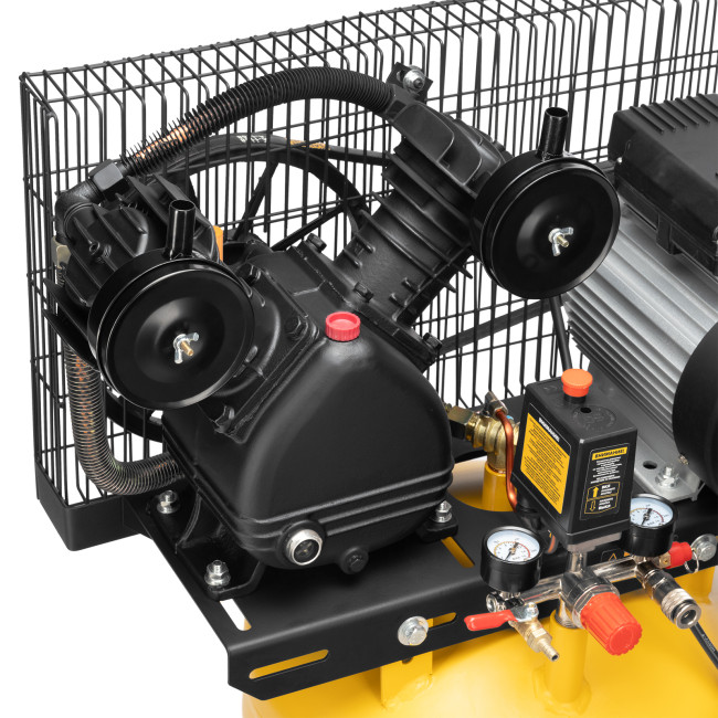 Компрессор воздушный BCV2200/100V, ременный привод , 2.3 кВт, 100 литров, 440 л/мин Denzel в Казани