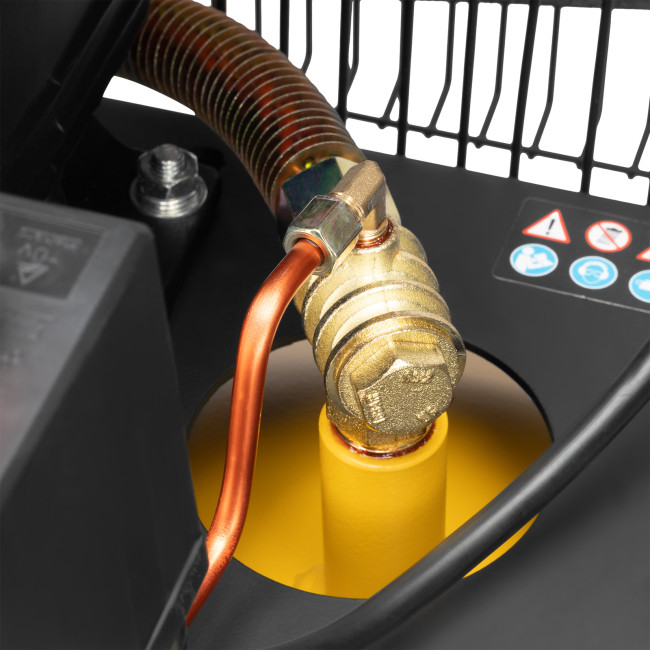 Компрессор воздушный BCV2200/100V, ременный привод , 2.3 кВт, 100 литров, 440 л/мин Denzel в Казани