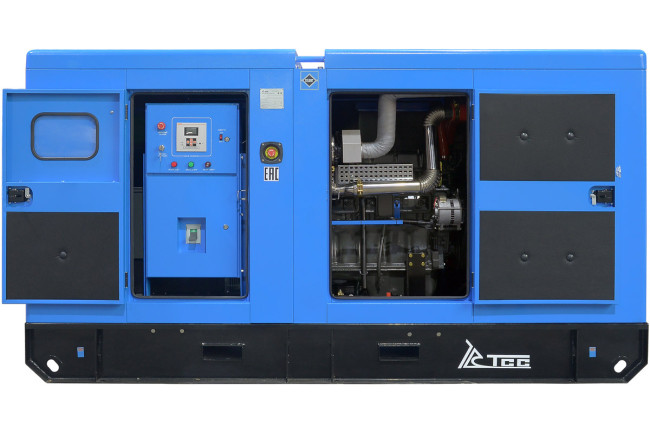 Дизельный генератор ТСС ЭД-150-Т400 в шумозащитном кожухе на прицепе в Казани