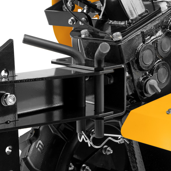 Мотоблок DPT-270, 7 л.с, ременное сцепление, ширина 85 см, глубина 35 см, фрез 3 х 4, ШОМ, передачи 2В/1Н Denzel в Казани