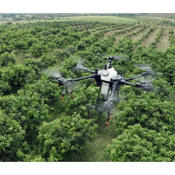 Квадрокоптер DJI Agras T16 в Казани