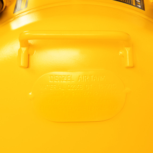 Компрессор безмасляный, малошумный DLS 1800/100,1800 Вт, 3x600, 100 л, 345 л/мин Denzel в Казани