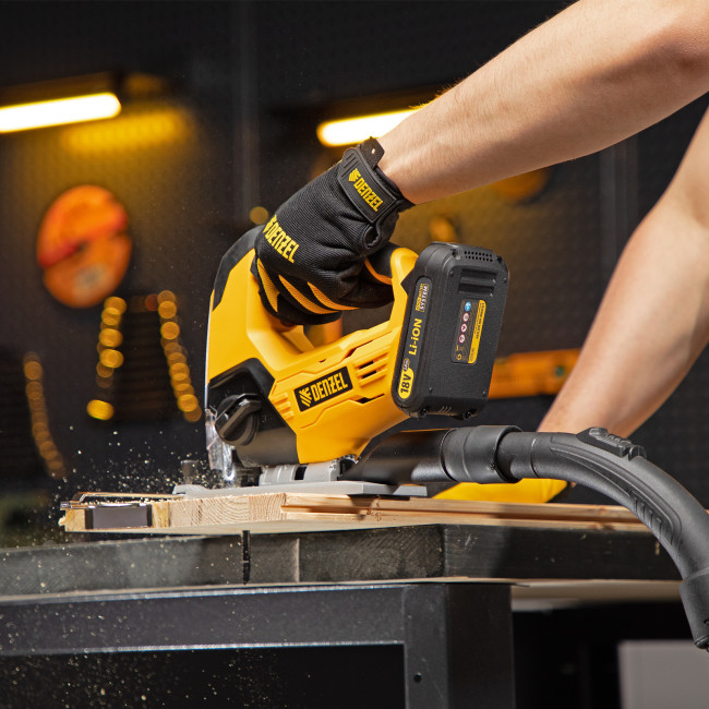 Лобзик аккумуляторный CJ-80-0, 18В Li-Ion Denzel в Казани