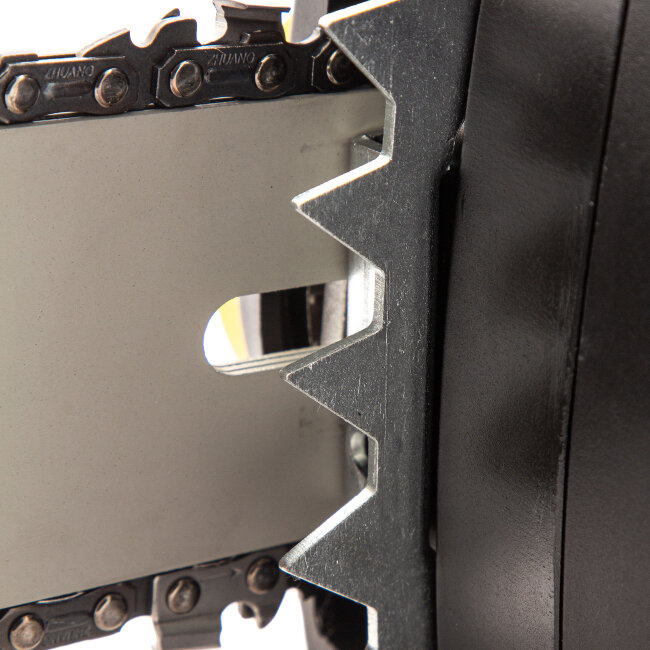 Пила цепная электрическая EDS-2000, 2 кВт,продольная, шина 40 см, шаг 3/8, паз 1.3 мм, 56 звеньев Denzel в Казани