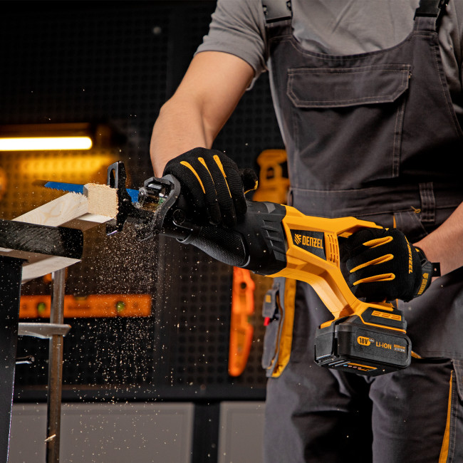 Пила сабельная аккумуляторная бесщет BRC-120, 18В Li-Ion Denzel в Казани Пила сабельная аккумуляторная бесщет BRC-120, 18В Li-Ion Denzel в Казани