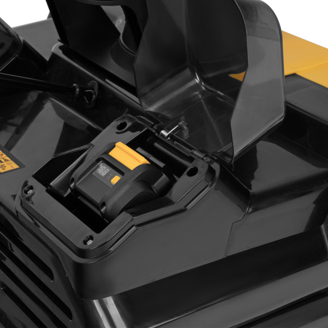 Снегоуборочная машина аккумуляторная, ESB-560Li, 560 мм, 40В, 2 АКБ 5 Ач, ЗУ, метал. шнек Denzel в Казани