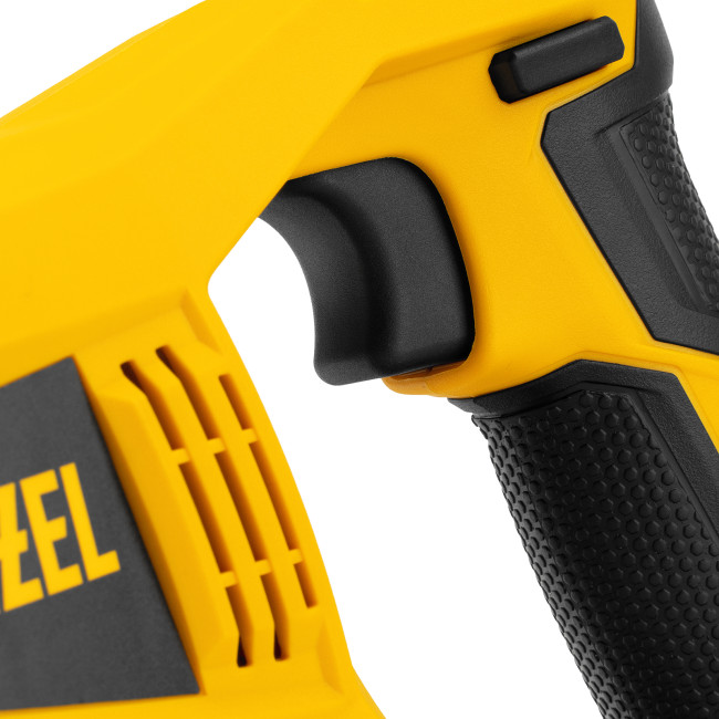 Пила сабельная аккумуляторная бесщет BRC-120-0, 18В Li-Ion Denzel в Казани Пила сабельная аккумуляторная бесщет BRC-120-0, 18В Li-Ion Denzel в Казани