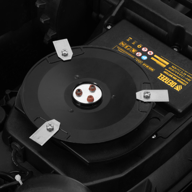 Робот-газонокосилка Grass Master 1000  1000м², 3Ач, 28V, LCD дисплей, Wi-Fi Denzel в Казани