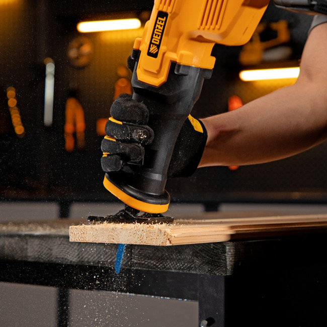 Пила сабельная аккумуляторная CRC-115-0, 18В Li-Ion Denzel в Казани Пила сабельная аккумуляторная CRC-115-0, 18В Li-Ion Denzel в Казани