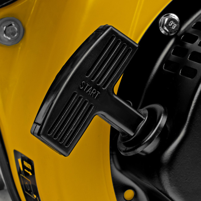 Генератор дизельный DES-55, 5,5 кВт, 230 В, 11 л, ручной стартер Denzel в Казани