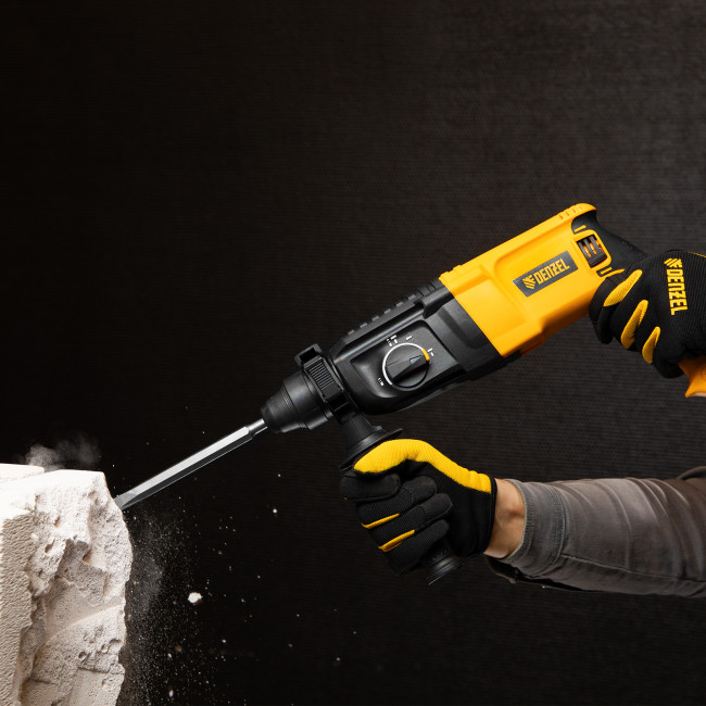 Перфоратор электрический RHH-800-26, SDS-plus, 800 Вт, 3 Дж, 3 плюс 1 реж. Denzel в Казани Перфоратор электрический RHH-800-26, SDS-plus, 800 Вт, 3 Дж, 3 плюс 1 реж. Denzel в Казани