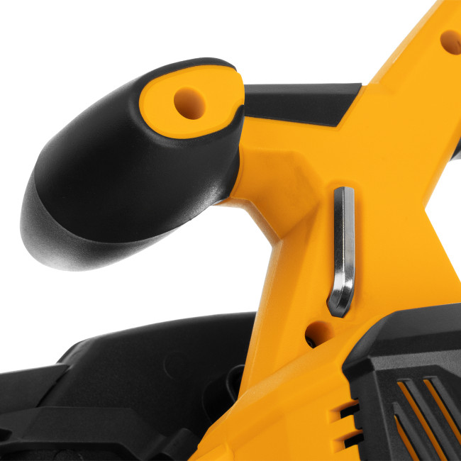 Пила циркулярная аккумуляторная бесщет. CCS-165, 18В Li-Ion Denzel в Казани Пила циркулярная аккумуляторная бесщет. CCS-165, 18В Li-Ion Denzel в Казани