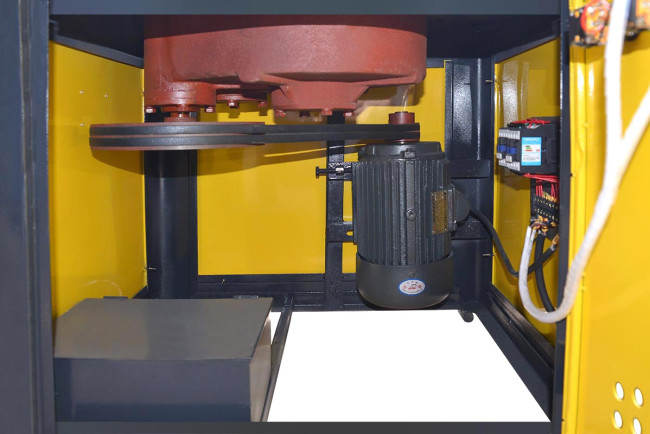 Станок для гибки арматуры ТСС GW 40B в Казани