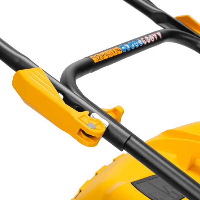 Газонокосилка бензиновая GLD-460, 146 куб.см, ширина 46 см, ручная, 7 уровней, травосборник 50 л Denzel в Казани