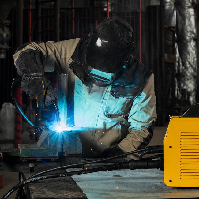 Аппарат инвертор. полуавтомат. cварки IMIG-200, 200 А, ПВ 60%, катушка 5 кг Denzel в Казани Аппарат инвертор. полуавтомат. cварки IMIG-200, 200 А, ПВ 60%, катушка 5 кг Denzel в Казани