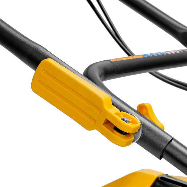 Газонокосилка бензиновая GLD-520SP, 196 куб.см, ширина 52 см, привод, 7 уровней,травосборник 60 л Denzel в Казани