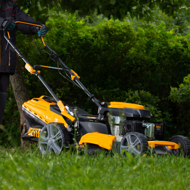 Газонокосилка бензиновая GLD-520SP, 196 куб.см, ширина 52 см, привод, 7 уровней,травосборник 60 л Denzel в Казани