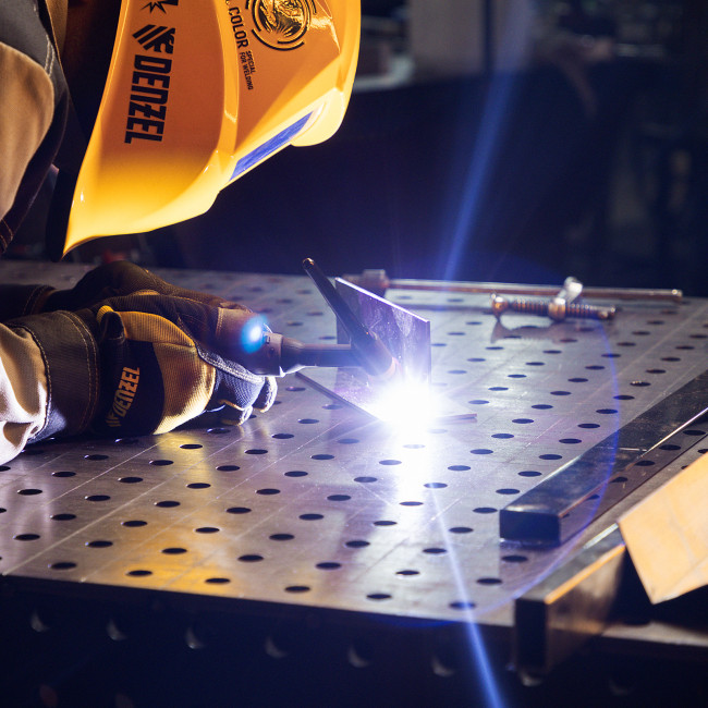 Аппарат инвертор. аргонодуговой сварки ITIG-200 DС Pulse Cold Weld, 200 А, ПВ 60% Denzel в Казани