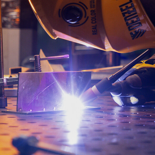 Аппарат инвертор. аргонодуговой сварки ITIG-200 DС Pulse Cold Weld, 200 А, ПВ 60% Denzel в Казани