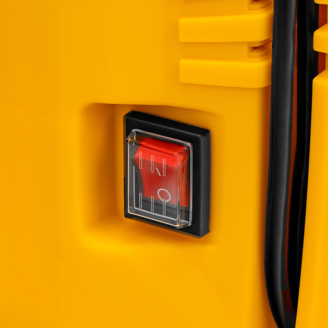 Компрессор воздушный DL1300, 10 бар, 1,3 кВт 180 л/мин 5 л, с набором аксессуаров Denzel в Казани Компрессор воздушный DL1300, 10 бар, 1,3 кВт 180 л/мин 5 л, с набором аксессуаров Denzel в Казани