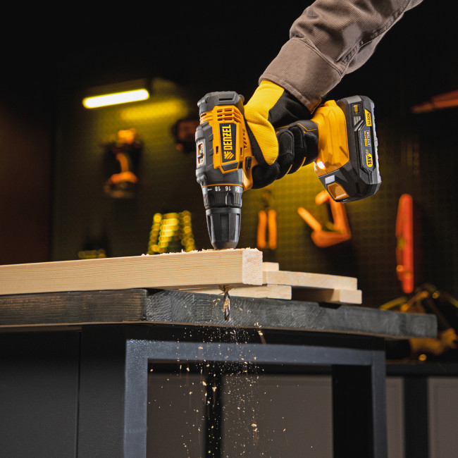 Дрель-шуруповерт аккумуляторная CDL-18-0, Li-Ion, 18 В Denzel в Казани