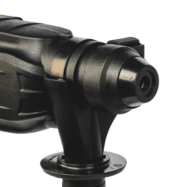 Перфоратор электрический RH-650-18, SDS-plus, 650 Вт, 2.0 Дж, 3 плюс 1 режим Denzel в Казани Перфоратор электрический RH-650-18, SDS-plus, 650 Вт, 2.0 Дж, 3 плюс 1 режим Denzel в Казани