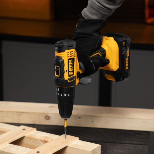 Дрель-шуруповерт аккумуляторная ударная CID-18-02BM, Li-Ion, 18 В, 2 акк. Denzel в Казани