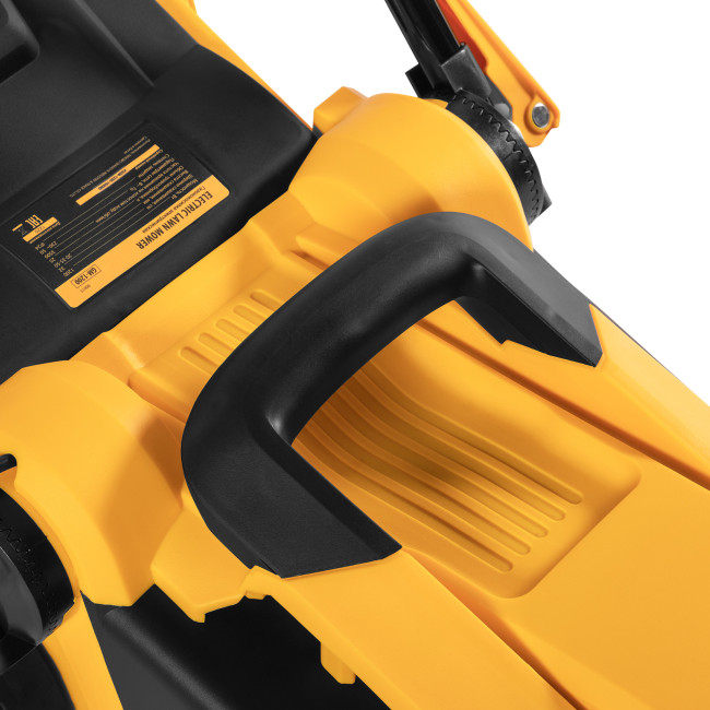 Газонокосилка электрическая GM-1200, 1200 Вт, ширина 32 см, 3 уровня, травосборник 25 л. Denzel в Казани