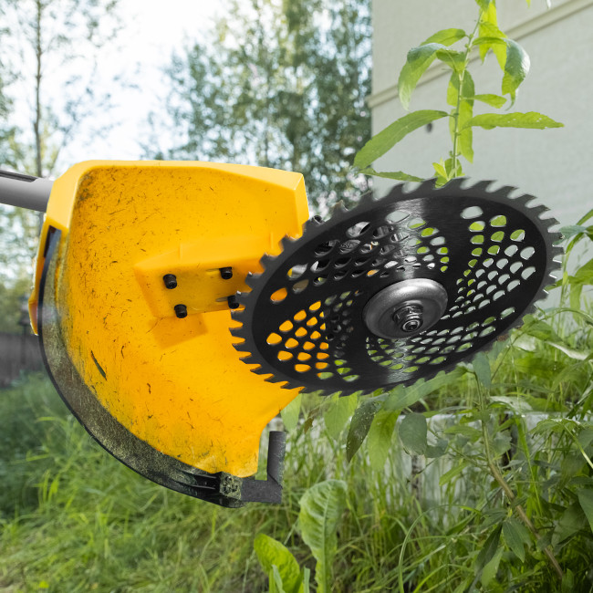 Триммер бензиновый DT 33, 33 см3, 1.8 л. с, неразъемная штанга, состоит из 2 частей Denzel в Казани