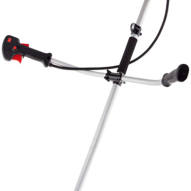 Триммер бензиновый DT 33S, 33 см3, 1.8 л. с, разъемная штанга, состоит из 2 частей Denzel в Казани