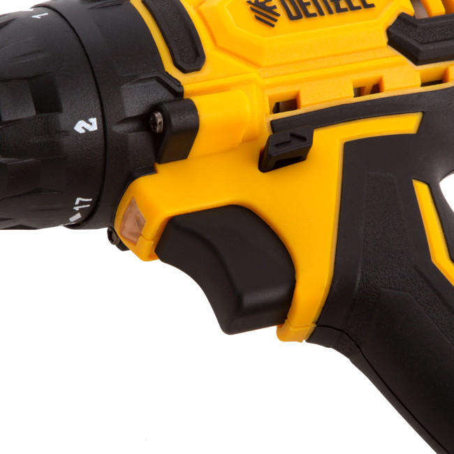 Дрель-шуруповерт аккумуляторная CDL-12-01CB, Li-Ion, 12 В, 1 акк. Denzel в Казани Дрель-шуруповерт аккумуляторная CDL-12-01CB, Li-Ion, 12 В, 1 акк. Denzel в Казани