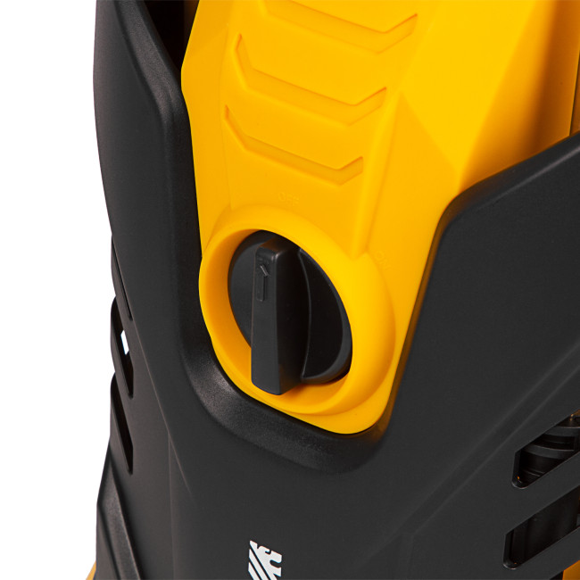 Моечная машина высокого давления R-165, 2200 Вт, 165 бар, 7 л/мин, колесная Denzel в Казани