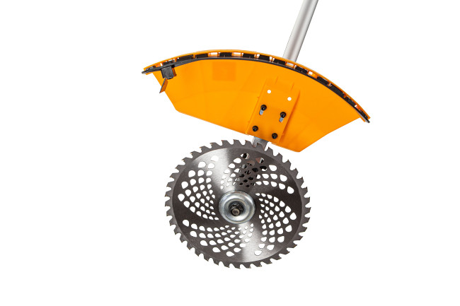 Триммер бензиновый DGT 430S, 43 см3, 2.5 л. с, разъемная штанга, состоит из 2 частей Denzel в Казани