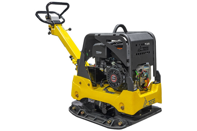 Виброплита реверсивная TSS-CP-320L (гидравлический привод, электростарт, АКБ) в Казани