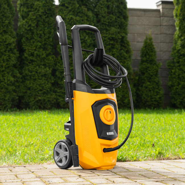 Моечная машина высокого давления R-170D, 2000 Вт, 170 бар, 360 л/ч, с барабаном Denzel в Казани Моечная машина высокого давления R-170D, 2000 Вт, 170 бар, 360 л/ч, с барабаном Denzel в Казани