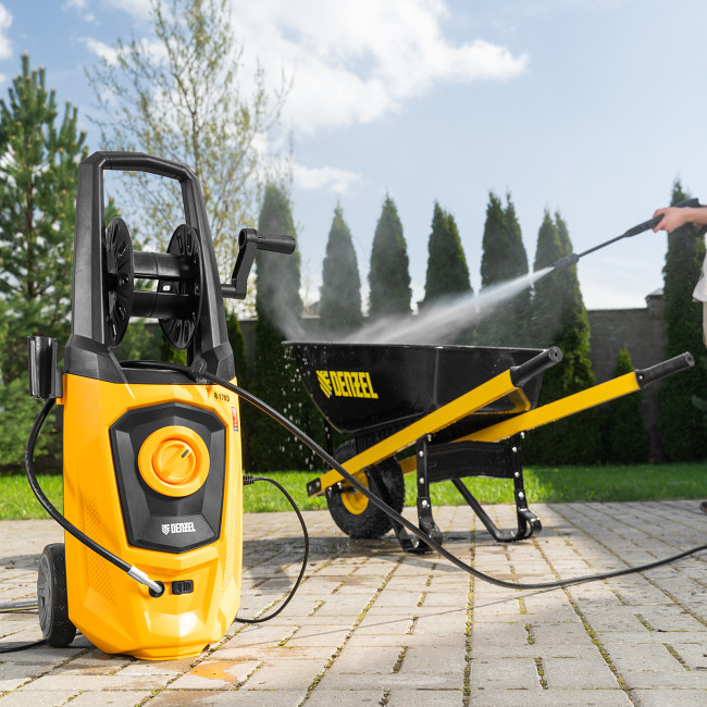 Моечная машина высокого давления R-170D, 2000 Вт, 170 бар, 360 л/ч, с барабаном Denzel в Казани Моечная машина высокого давления R-170D, 2000 Вт, 170 бар, 360 л/ч, с барабаном Denzel в Казани