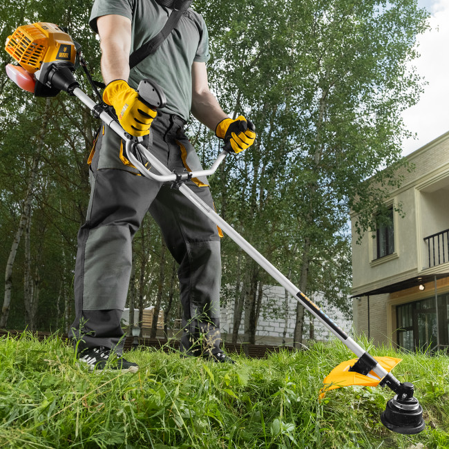 Триммер бензиновый DR-33, 33 см3, неразъемная штанга, состоит из 2 частей Denzel в Казани Триммер бензиновый DR-33, 33 см3, неразъемная штанга, состоит из 2 частей Denzel в Казани